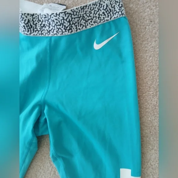 Nike Blue Athletic Leggings - Picture 2 of 7